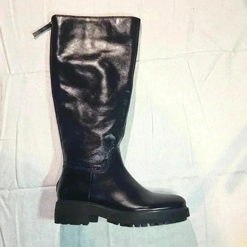 Lucky Brand cirila knee high boot lug. Size 6